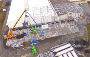 Hallenkonstruktion mit Treppenturmanlage ● Alois Korzilius Interbau GmbH & Co. KG - Ransbach-Baumbach 2/4